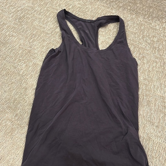 lululemon tank - Picture 1 of 2